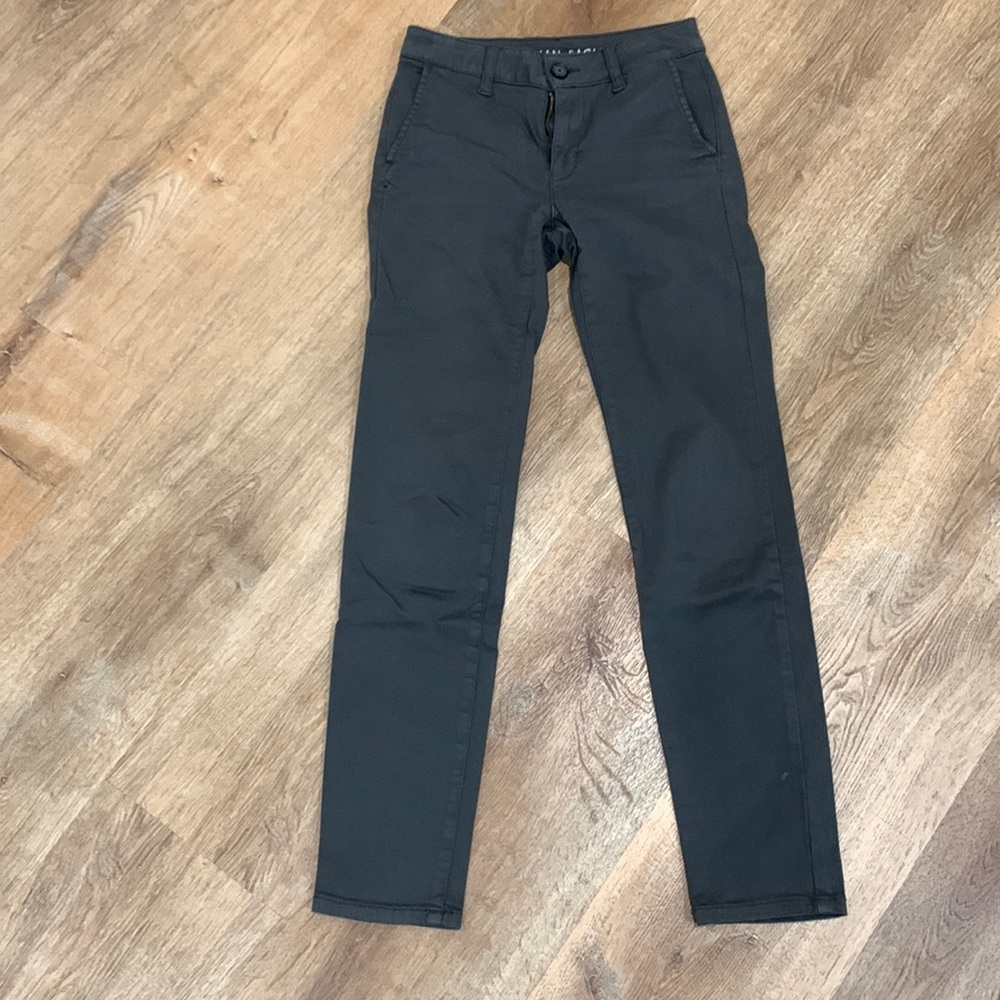 AEO Grey Pants - 0 Short